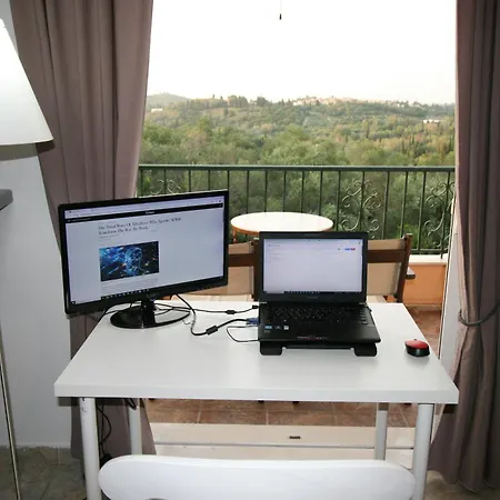 Corfu Quality Suite, Tranquility, Mountain & Sea Views Appartamento